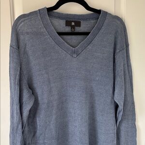 Banana Republic Men's Light Gray Linen V-Neck Sweater